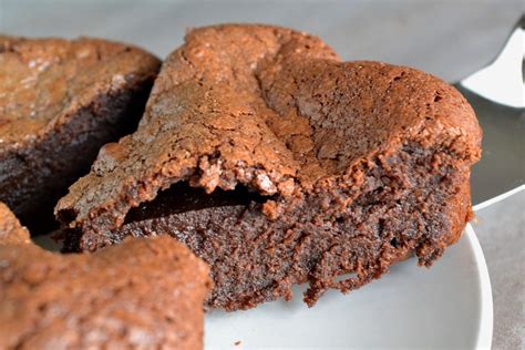 Parfait gâteau au chocolat Gateau chocolat Bon gateau et Gateau peu