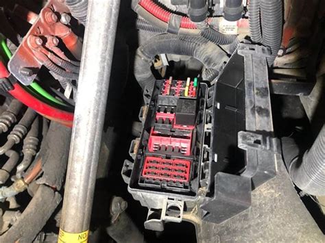 Freightliner Cascadia Fuse Box Diagram