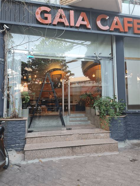 Gaia Cafeteria - GAIA CAFE - DESIGN AND CONSTRUCTION BY SOI DESIGN :: Behance