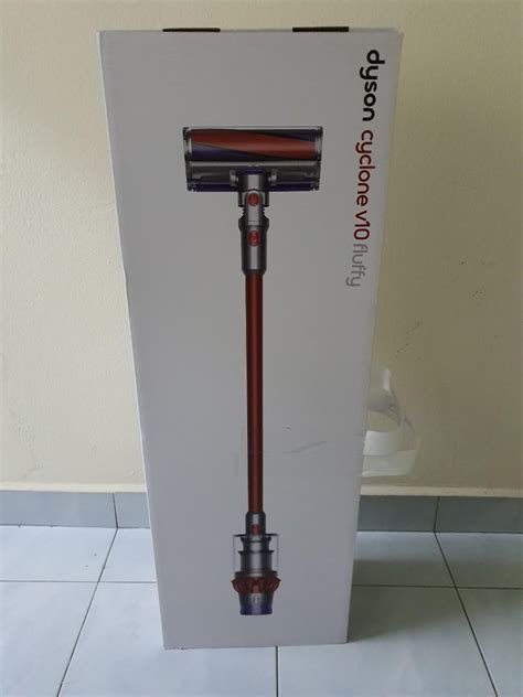 Dyson Cyclone V10 Fluffy, TV & Home Appliances, Vacuum Cleaner ...