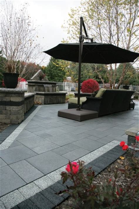 Umbriano Patio With Series Border And Water Feature Photos