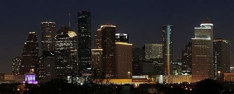 Priceless of Houston, Serving IAH, GB Airport - Priceless Car Rental