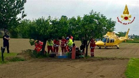 Tragico Incidente Schiacciato Dalla Motozappa Mentre Lavora Nei Campi