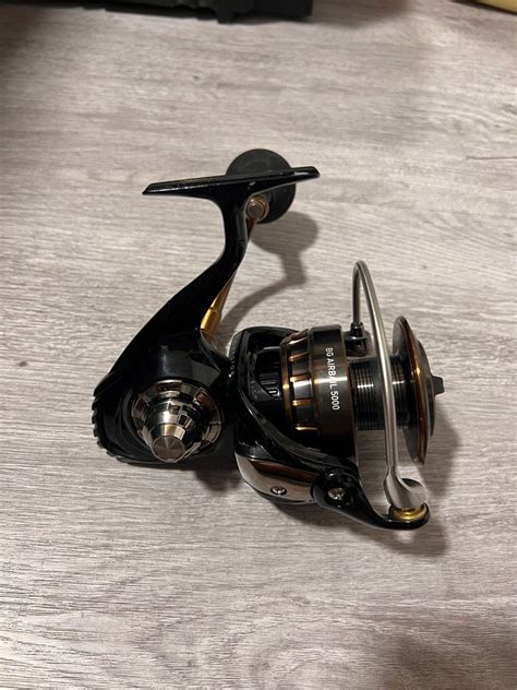 Spinning Reel Daiwa Bg Magsealed And Daiwa Bg Airbail