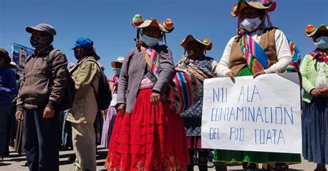 Afectados Por Contaminación Del Río Coata Bloquean Vía Puno Juliaca Sociedad La República