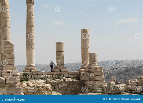 The Temple of Hercules in the Citadel of Amman, Jordan. Editorial Photo - Image of ...