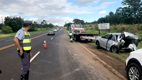 Acidente Entre Carros Deixa Um Morto E Quatro Feridos Em Rodovia De