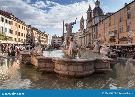 Fountain Located Next To The Porta Dos Cavaleiros In Viseu Editorial