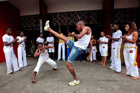 Capoeira De Roda Deve Ser Reconhecida Como Patrim Nio Cultural Da