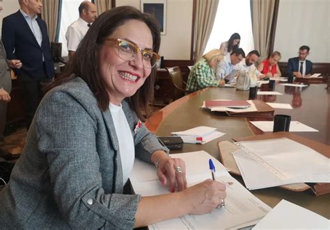 Sumar Apuesta Por La Gaditana Esther Gil Como Vicepresidenta De La Mesa