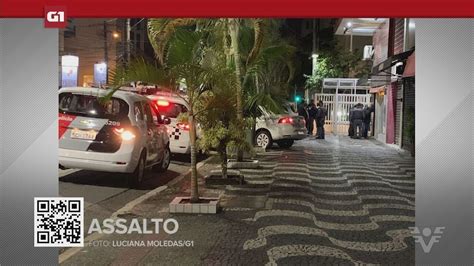 G1 Em 1 Minuto Santos Quatro São Detidos Após Assaltarem Loja De Eletrônicos Em Santos