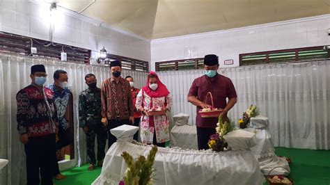 Rangkaian Hut Ke Semarang Hendi Ita Ziarah Makam Ki Ageng