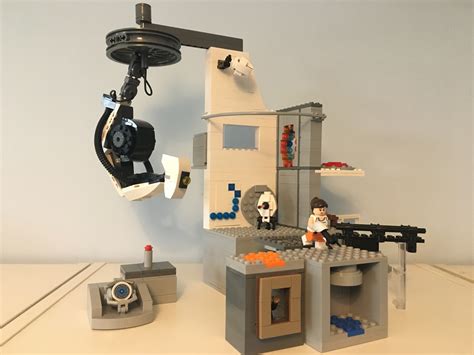 Lego Ideas Aperture Science Test Chamber Portal 12