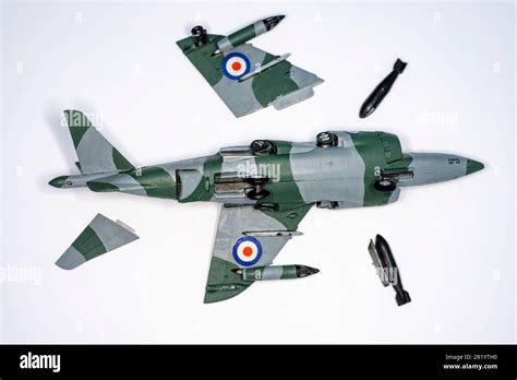 148 Scale Hawker Harrier Model Aircraft Stock Photo Alamy