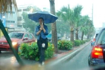 Lluvias Aisladas En Algunas Provincias Del Pa S