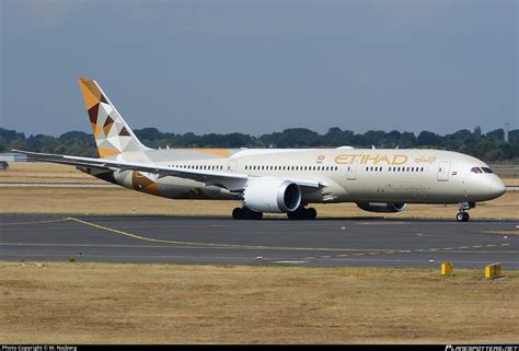 A Bna Etihad Airways Boeing Dreamliner Photo By G Najberg Id