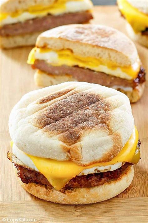 Mcdonald S Sausage Egg Mcmuffin Recipe Sausage And Egg Mcmuffin Copykat Recipes Breakfast