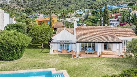 Bonita villa en venta en Cascada de Camoján