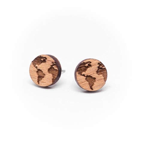 Clous D Oreilles En Bois Home Bijoux En Bois Suisse