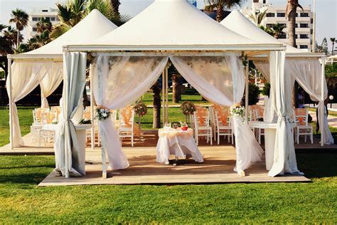 How To Rent A Tent For Your Wedding Reception Blog Universal Life