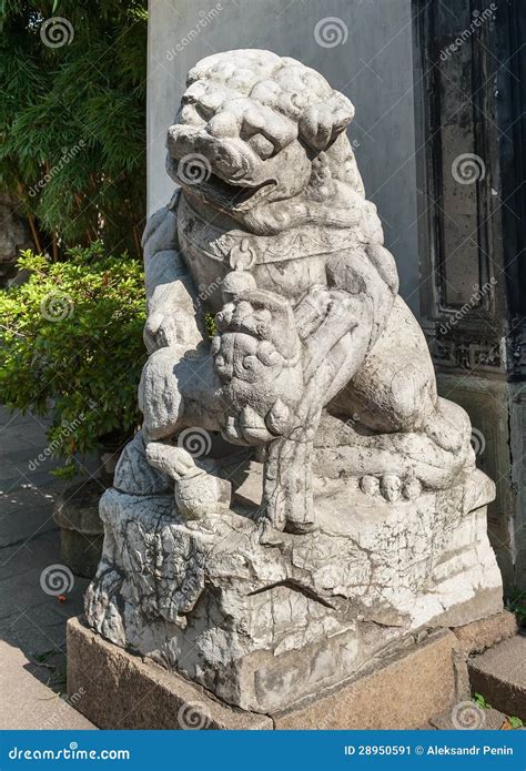 Ancient Chinese Sculpture Stock Image - Image: 28950591