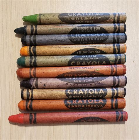 10 Vintage Crayola Crayons Mid Century Crayons Crayola Collector Old