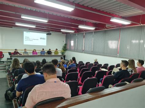 Seminário de Integração em Pesquisa do PPGEC promove troca de