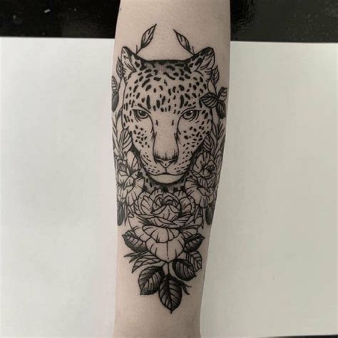 60 tatuagens de onça para mulheres de atitude in 2024 Leopard tattoos