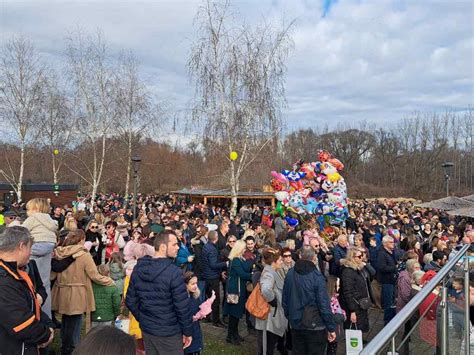 Do Ekajte U Murskom Sredi U Novu Godine U Podne I Osvojite Vrijedne