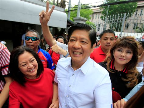 Son Of Late Philippines Dictator Marcos To Run For President Reuters