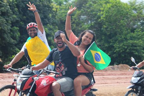 Cidadãos de Conceição do Jacuípe fazem carreata em apoio a caminhoneiros