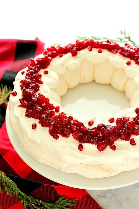 Christmas Pavlova Recipe - Crunchy Creamy Sweet