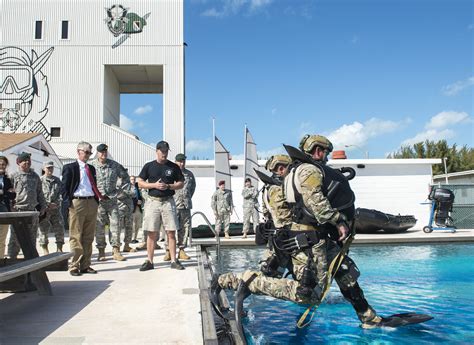 Secretary Dives Into The Underwater Side Of The Army Article The