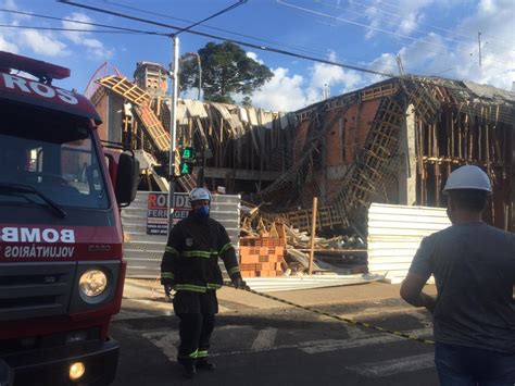 V Deo Veja O Momento Exato Em Que A Laje Do Pr Dio Desaba No Centro