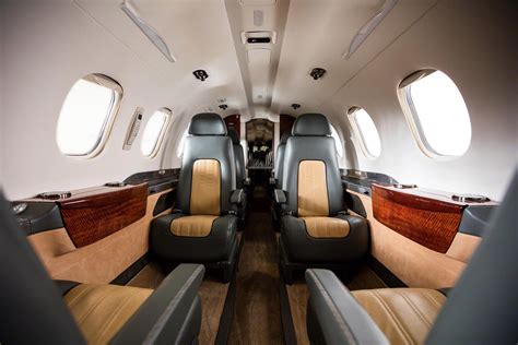 embraer phenom 300 interior | Brokeasshome.com