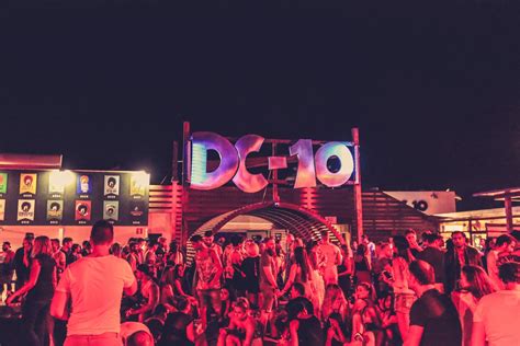 Ibiza Club Pool Party Guide Summer 2018 Discotech The 1 Nightlife App