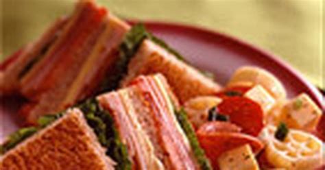 Club Sandwich Americano Receta De Tannya Lo Iacono Cookpad