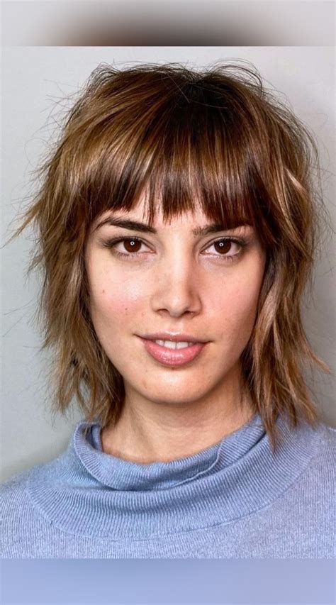 36 Shaggy Bob With Bangs Haircut Ideas For The Modern Retro Girl Short Shaggy Haircuts