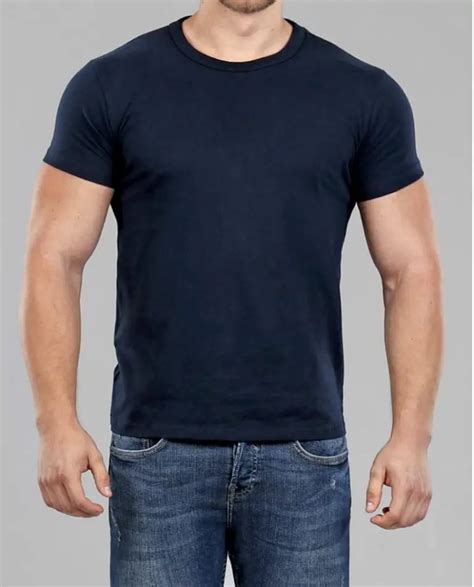 6 Best T Shirts For Muscular Men [2023 Guide] The Modest Man