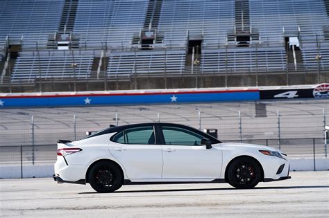 2020 Toyota Camry Adds Sporty V6 Powered Trd Trim Edmunds