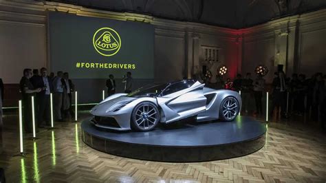 2020 Lotus Evija Ev Hypercar Debuts With Nearly 2000 Hp🚸 Explore The