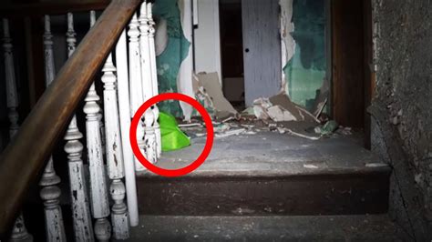 Man Makes Scary Discovery In Abandoned Apartment Building Youtube