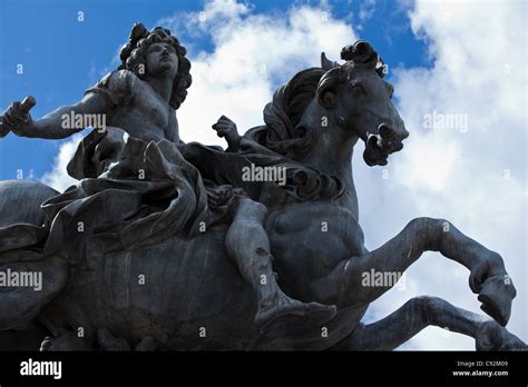 Monumento A Luigi Xiv Immagini E Fotografie Stock Ad Alta Risoluzione