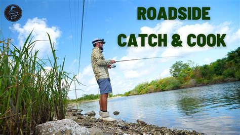 Fishing Crabbing From A Roadside Ditch Catch Clean Cook Youtube