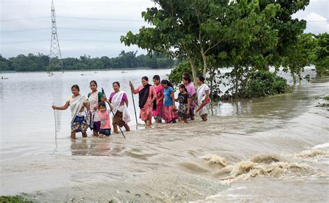 Flood Crisis Worsens In Assam Around 45 000 People 108 Villages