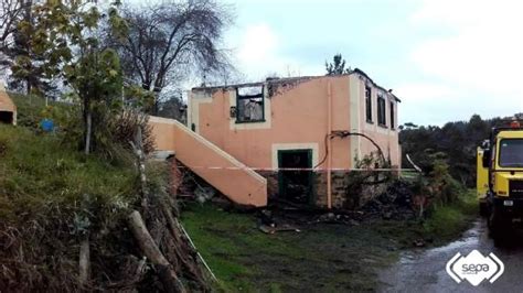 El Fuego Calcina Una Vivienda De Dos Plantas En San Pedro De B Rcena