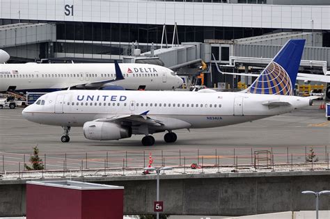 United Airlines Fleet Airbus A319 100 Details And Pictures