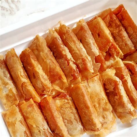 Tikoy Rolls W Cheese FoodTray2Go