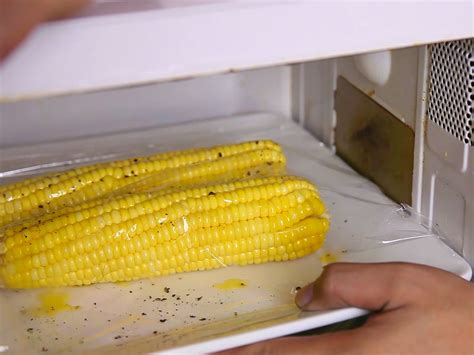 How To Microwave Corn On The Cob 12 Steps With Pictures