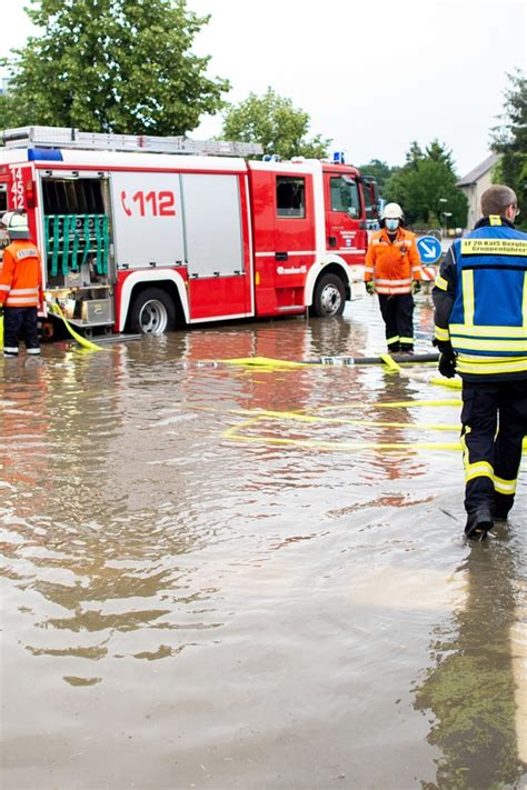 Schwere Unwetter Viele Eins Tze F R Feuerwehren Ndr De Nachrichten